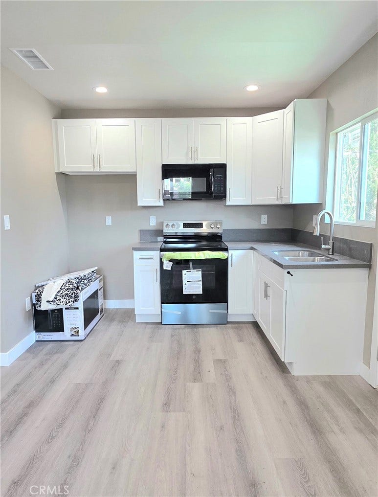 1247 E 20th, Los Angeles, CA 90011 1247 E 20th, Los Angeles, CA 90011