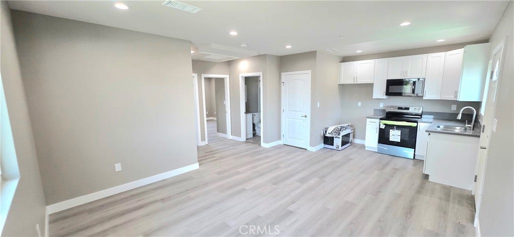 1247 E 20th, Los Angeles, CA 90011 1247 E 20th, Los Angeles, CA 90011