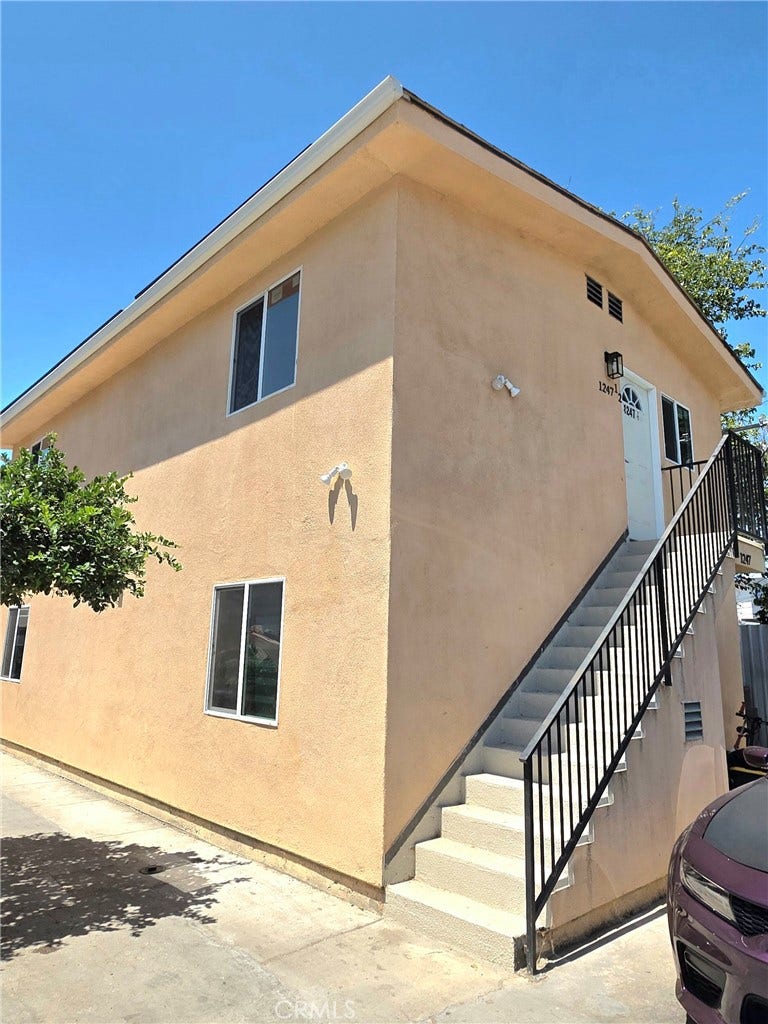 1247 E 20th, Los Angeles, CA 90011 1247 E 20th, Los Angeles, CA 90011