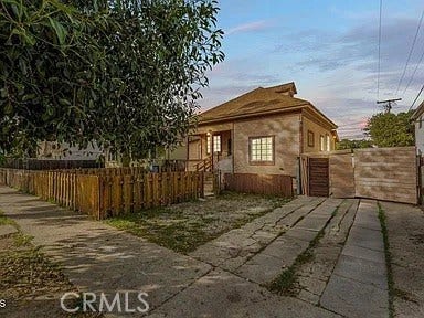 435 W 1st Street, #1, Oxnard, CA 93030 435 W 1st Street, #1, Oxnard, CA 93030