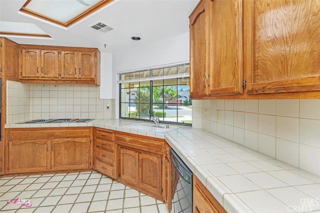 9708 White Oak Drive, #1, Bakersfield, CA 93311 9708 White Oak Drive, #1, Bakersfield, CA 93311