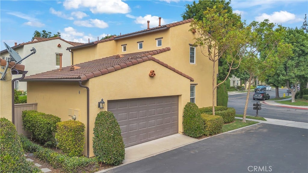 101 Waterman, #153, Irvine, CA 92602 101 Waterman, #153, Irvine, CA 92602