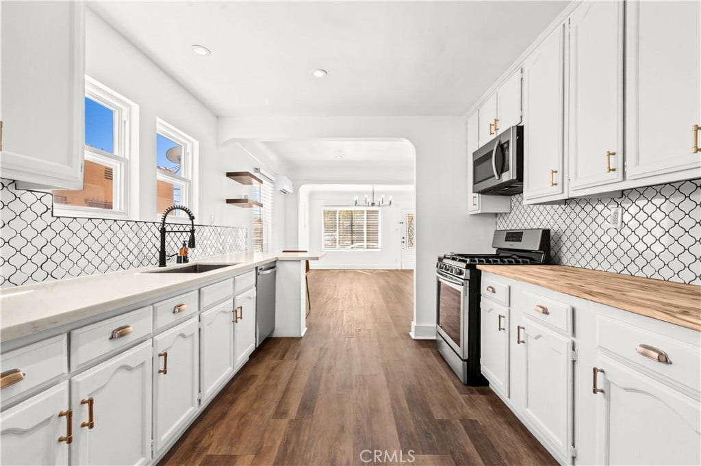 607 W 111th Place, Los Angeles, CA 90044 Kitchen
