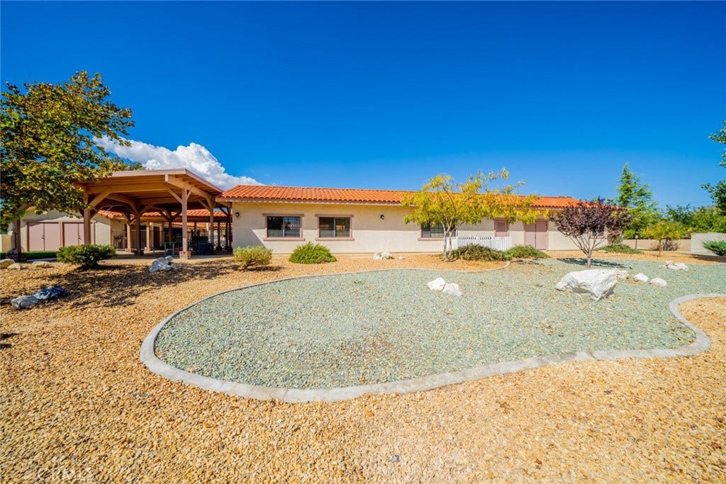 22241 Nisqually Road, #85, Apple Valley, CA 92308 22241 Nisqually Road, #85, Apple Valley, CA 92308