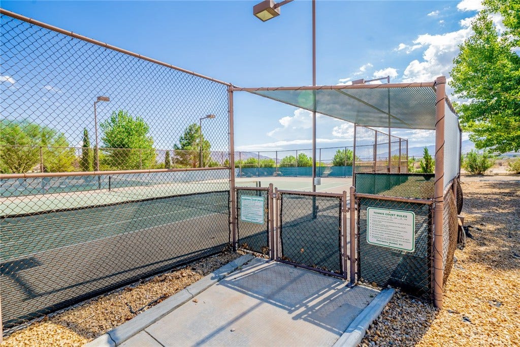 22241 Nisqually Road, #85, Apple Valley, CA 92308 22241 Nisqually Road, #85, Apple Valley, CA 92308