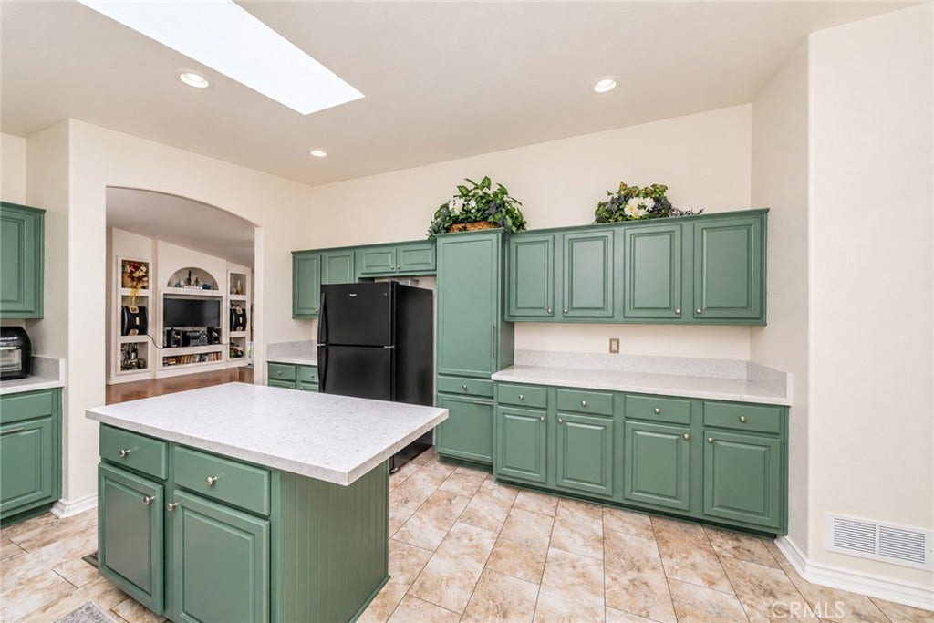 22241 Nisqually Road, #85, Apple Valley, CA 92308 22241 Nisqually Road, #85, Apple Valley, CA 92308