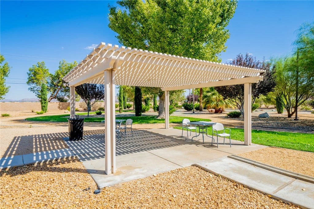 22241 Nisqually Road, #85, Apple Valley, CA 92308 22241 Nisqually Road, #85, Apple Valley, CA 92308