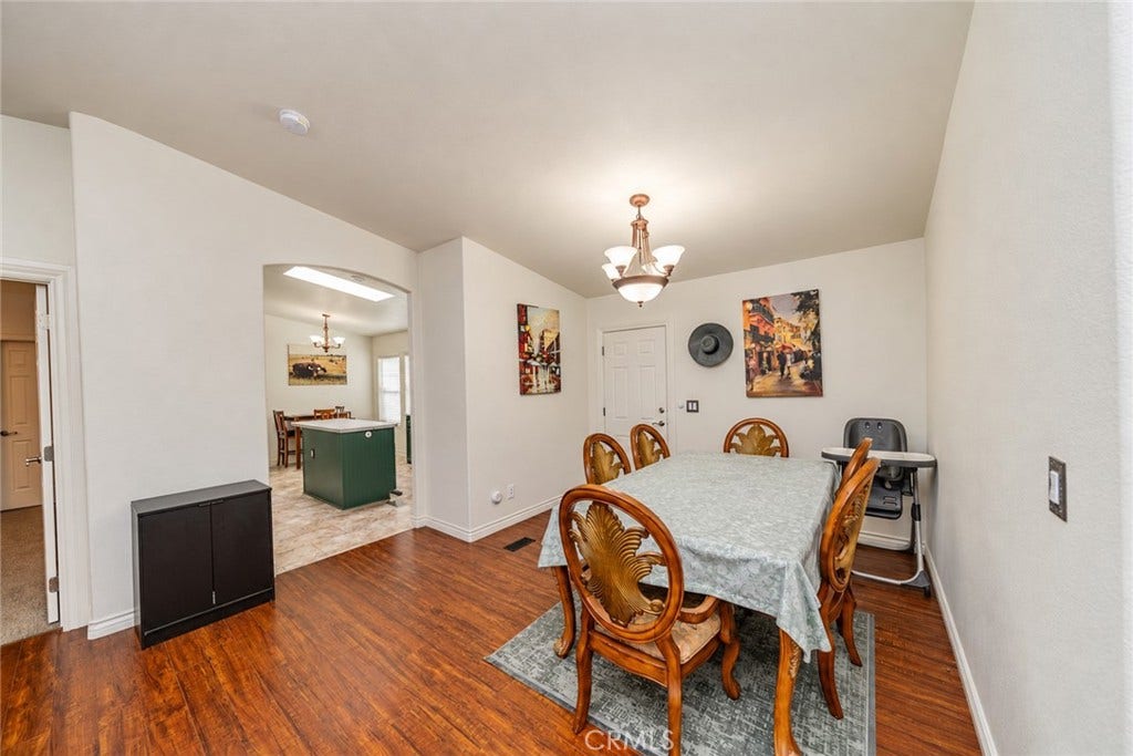 22241 Nisqually Road, #85, Apple Valley, CA 92308 22241 Nisqually Road, #85, Apple Valley, CA 92308