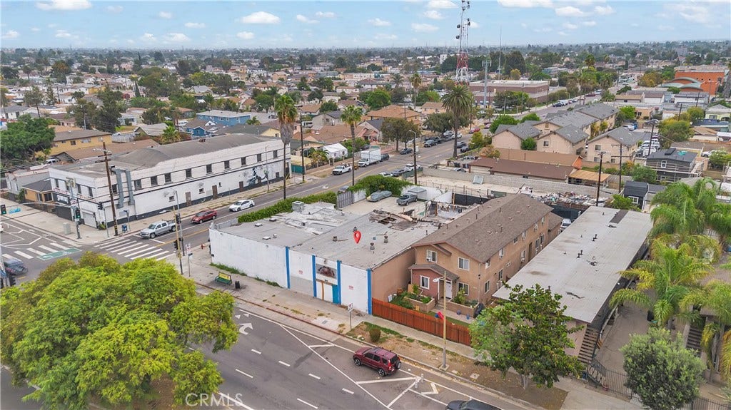 10808 S Broadway, Los Angeles, CA 90061 10808 S Broadway, Los Angeles, CA 90061