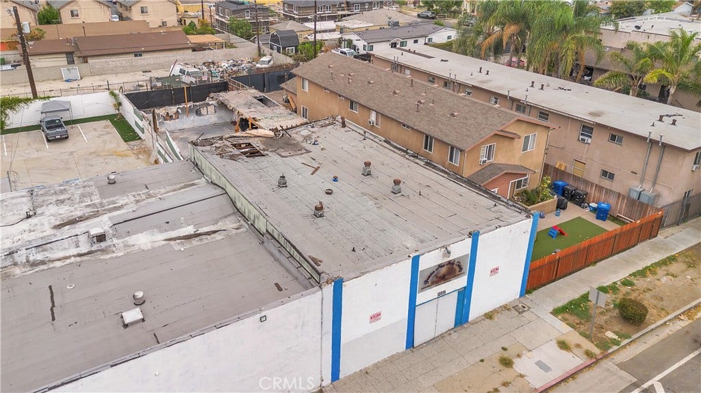 10808 S Broadway, Los Angeles, CA 90061 10808 S Broadway, Los Angeles, CA 90061