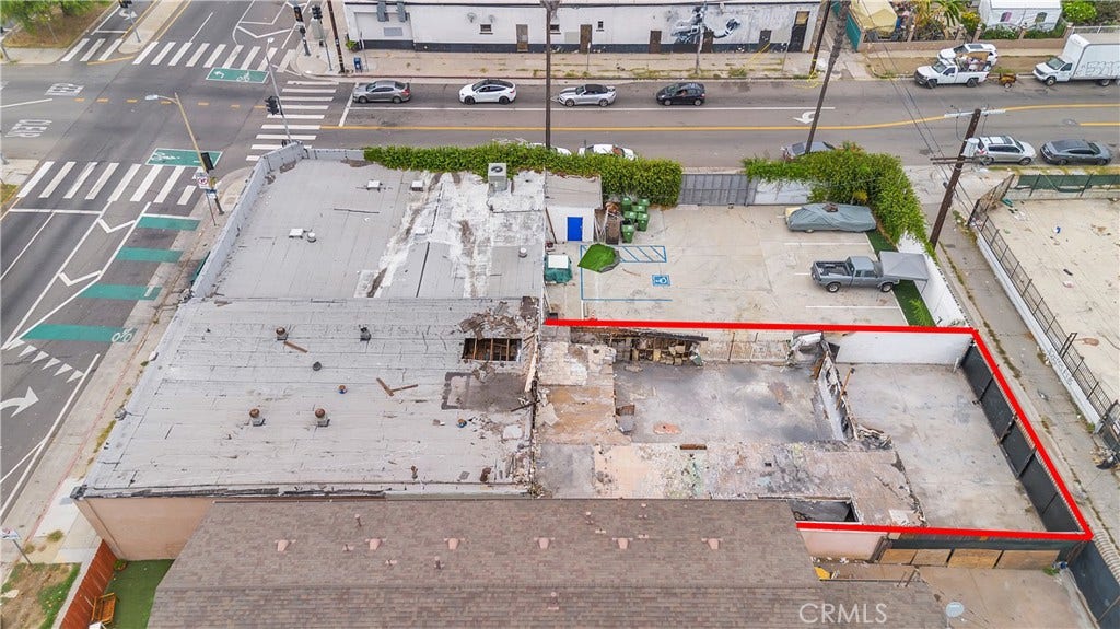 10808 S Broadway, Los Angeles, CA 90061 10808 S Broadway, Los Angeles, CA 90061