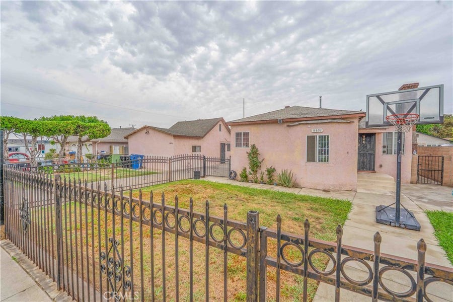 Property photo for 6631 El Selinda Avenue, Bell Gardens, CA