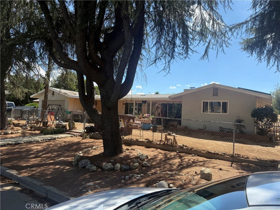 Property photo for 1086 N California, Beaumont, CA