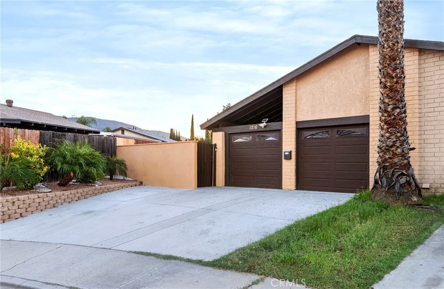 Property photo for 1216 Hampton Circle, Corona, CA