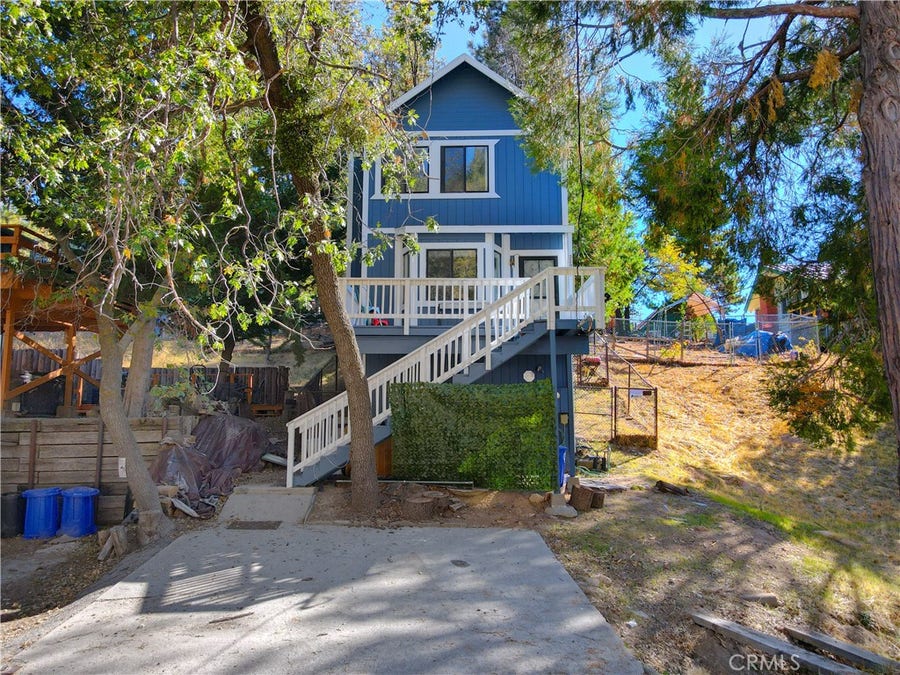 Property photo for 32949 Deer, Arrowbear, CA