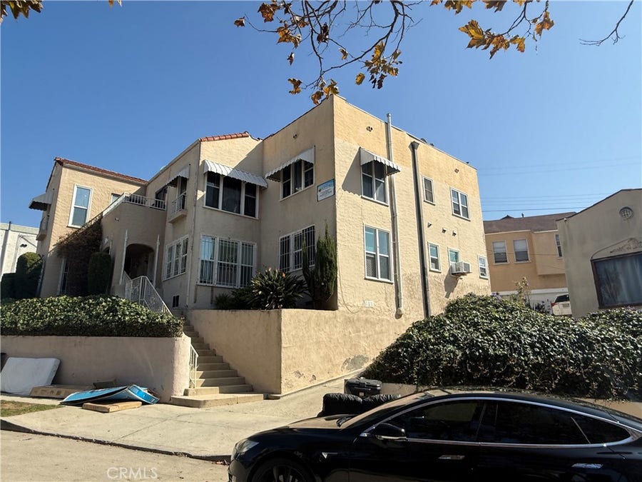 Property photo for 2116 S Palm Grove Avenue, Los Angeles, CA