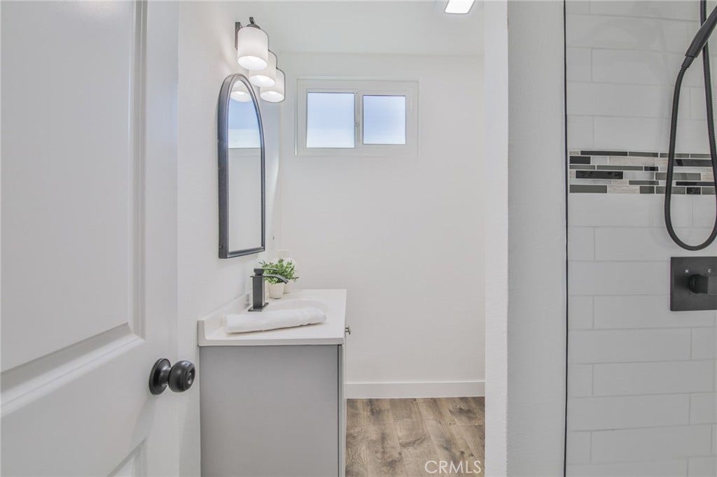 4616 Hammel, Los Angeles, CA 90022 4616 Hammel, Los Angeles, CA 90022