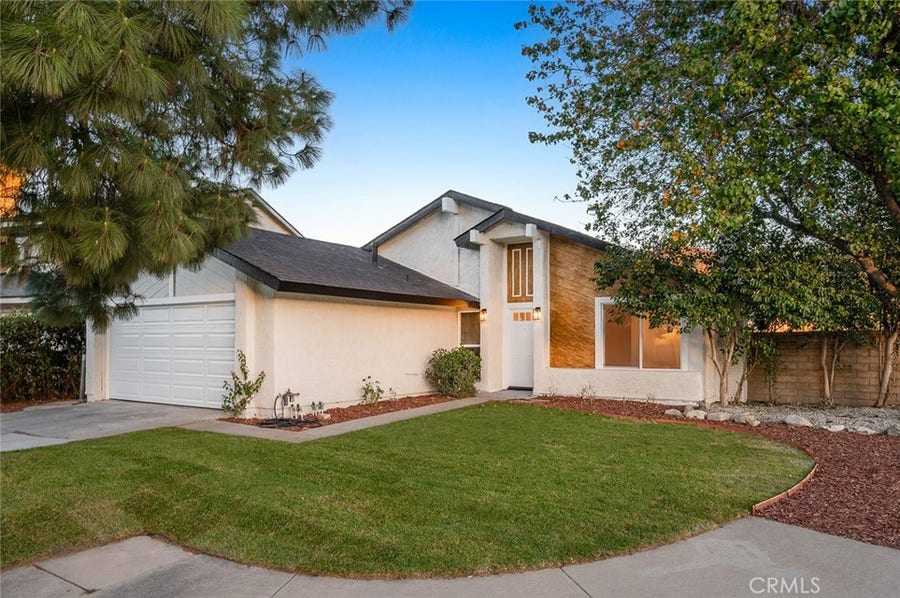 Property photo for 27502 Caraway, Saugus, CA