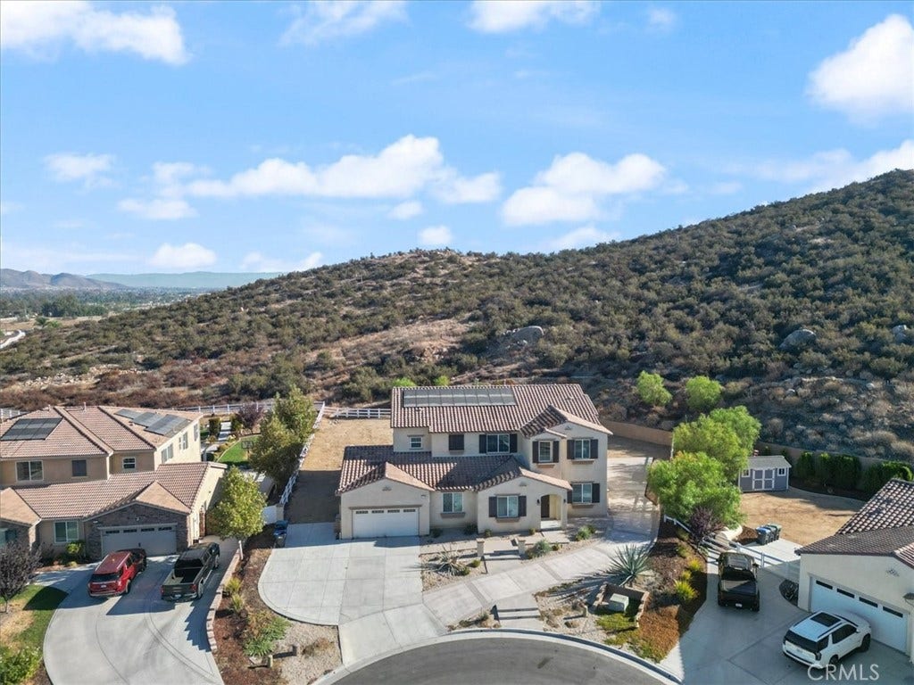 26164 Waldon, Menifee, CA 92584 26164 Waldon, Menifee, CA 92584