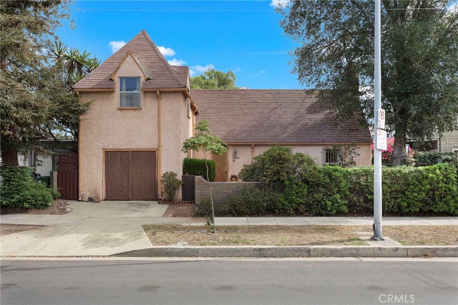 Property photo for 2020 S Gramercy, Los Angeles, CA