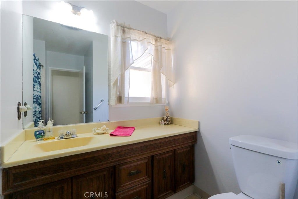 9424 Brookpark, Downey, CA 90240 9424 Brookpark, Downey, CA 90240