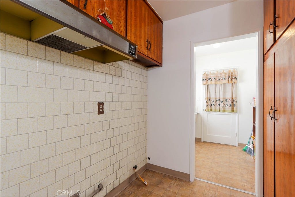 9424 Brookpark, Downey, CA 90240 9424 Brookpark, Downey, CA 90240