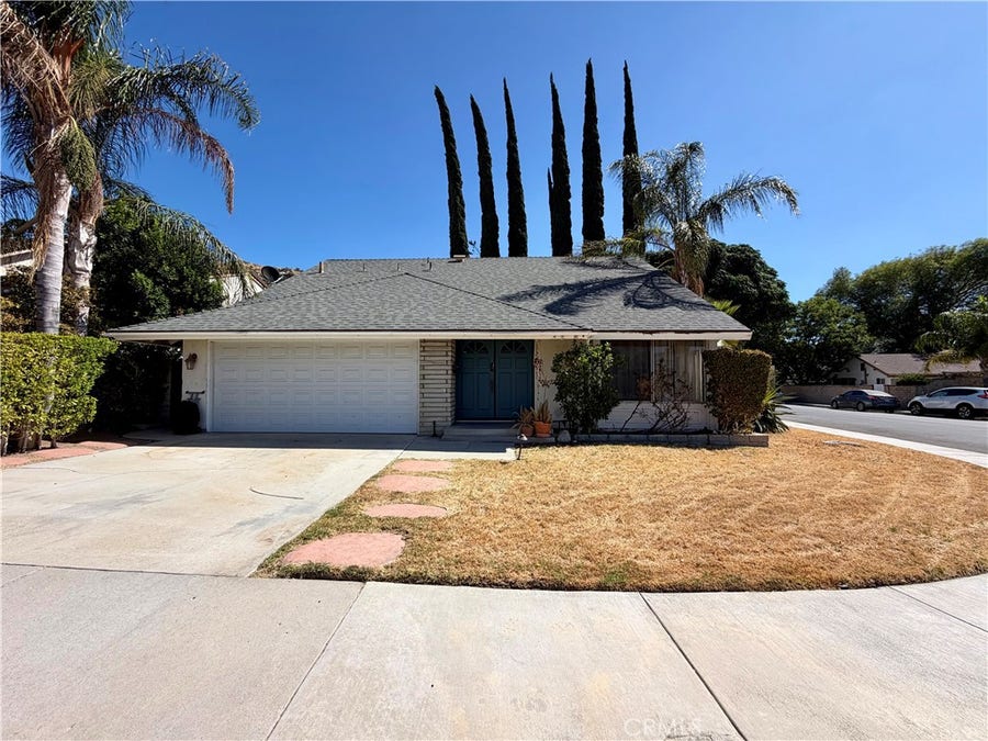 Property photo for 21472 Peggy Joyce, Saugus, CA