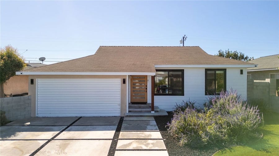 Property photo for 152 E 137th, Los Angeles, CA