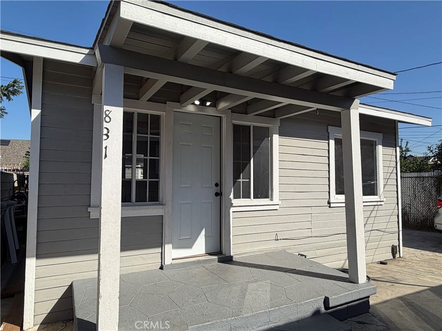 Property photo for 829 W 56th, Los Angeles, CA