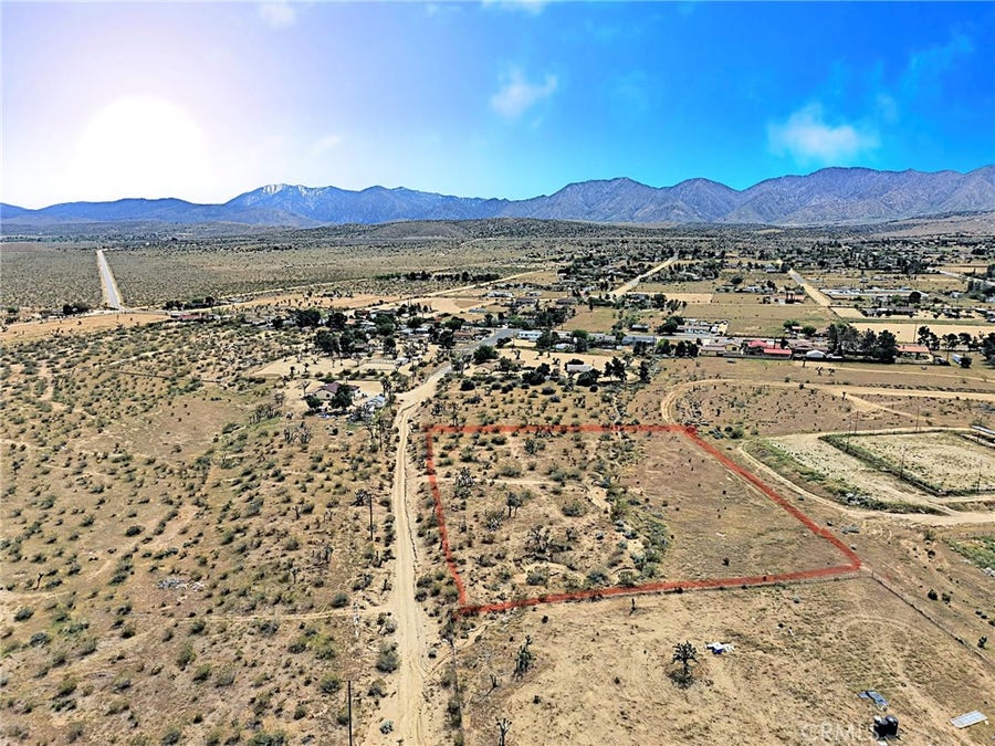 Property photo for 132 E Avenue V13, Pearblossom, CA