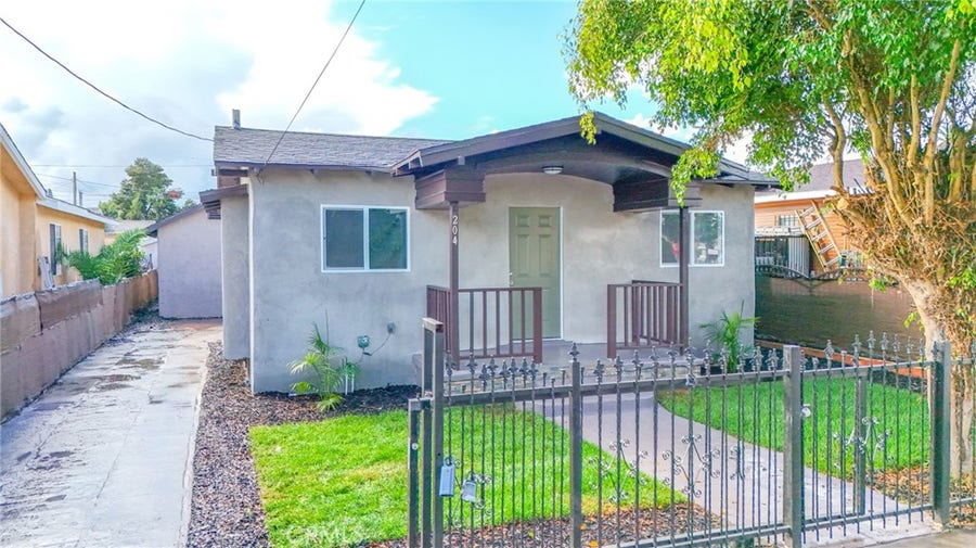Property photo for 204 E 51st, Los Angeles, CA