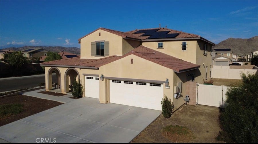 Property photo for 27216 Old Miner Cir, Menifee, CA