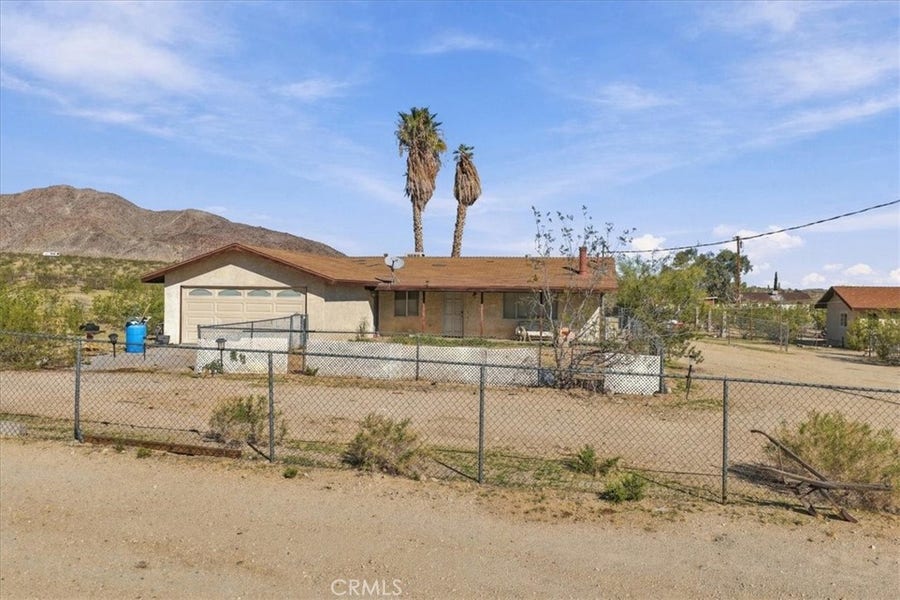 Property photo for 61736 Dennis Avenue, Joshua Tree, CA