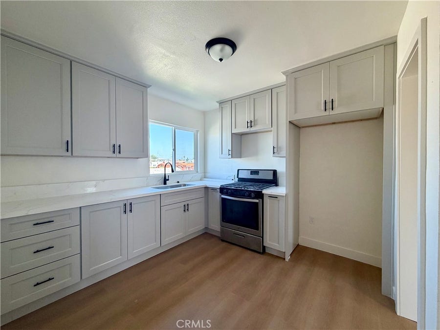 Property photo for 1426 W 83rd, Los Angeles, CA