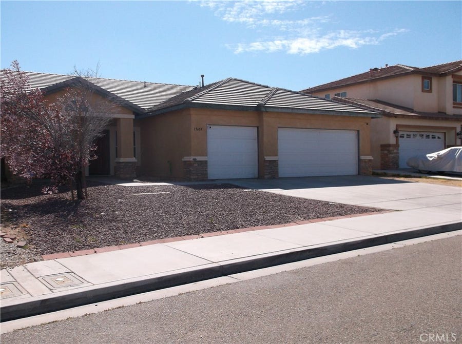 Property photo for 13605 Dellwood Road, Victorville, CA