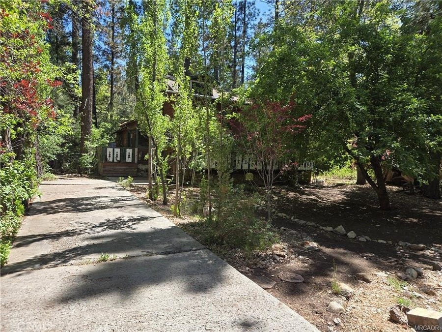 Property photo for 42627 La Cerena Avenue, Big Bear Lake, CA