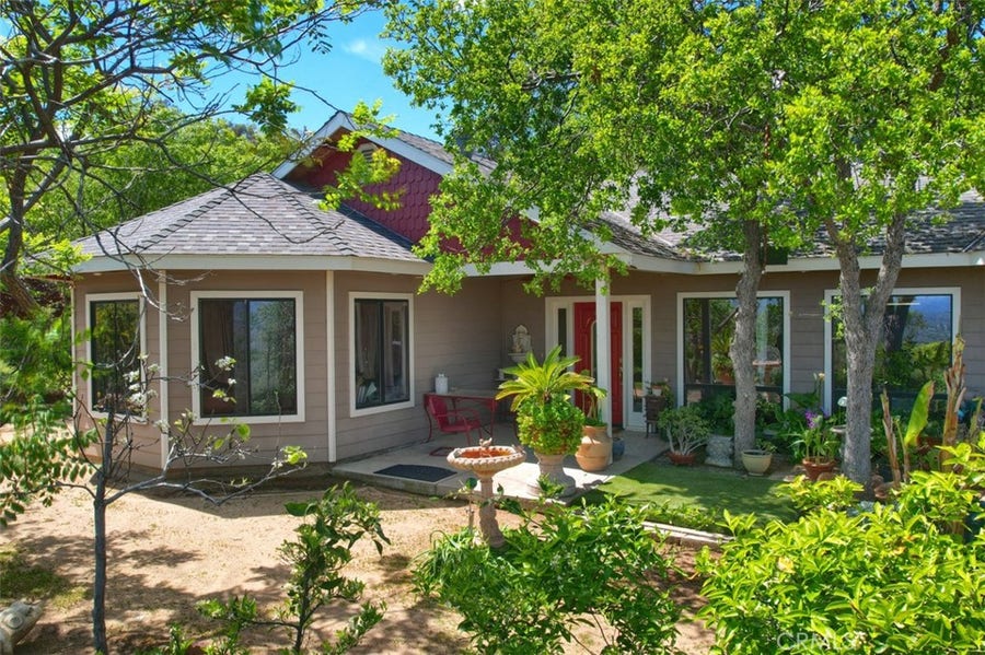 Property photo for 42625 Red Top Mountain Court, Coarsegold, CA