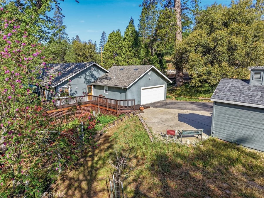 Property photo for 37927 China Creek, Oakhurst, CA
