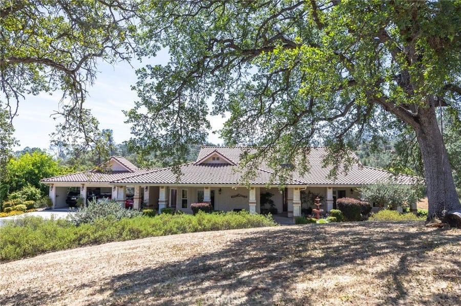 Property photo for 1087 Ben Hur Road, Raymond, CA