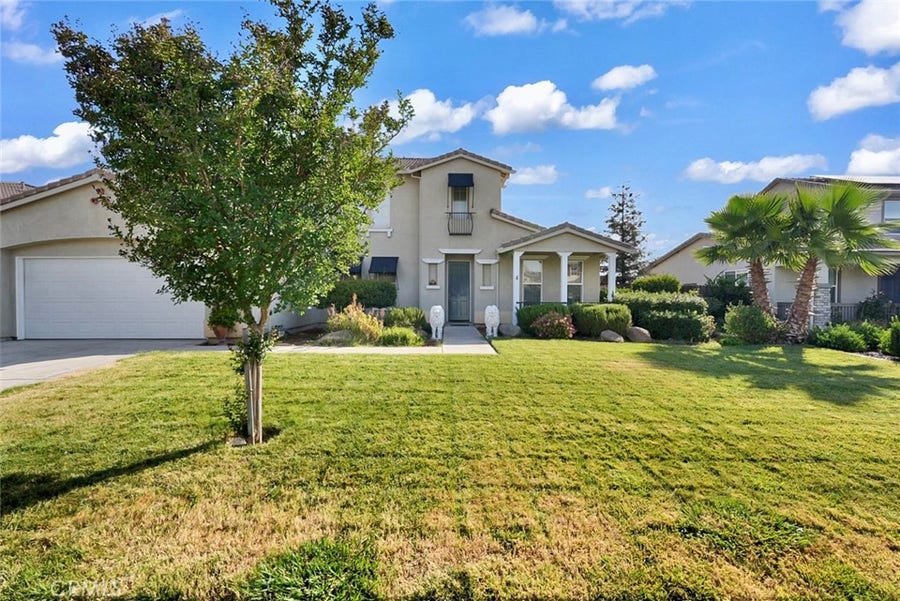Property photo for 15015 Torrey Pines Circle, Chowchilla, CA