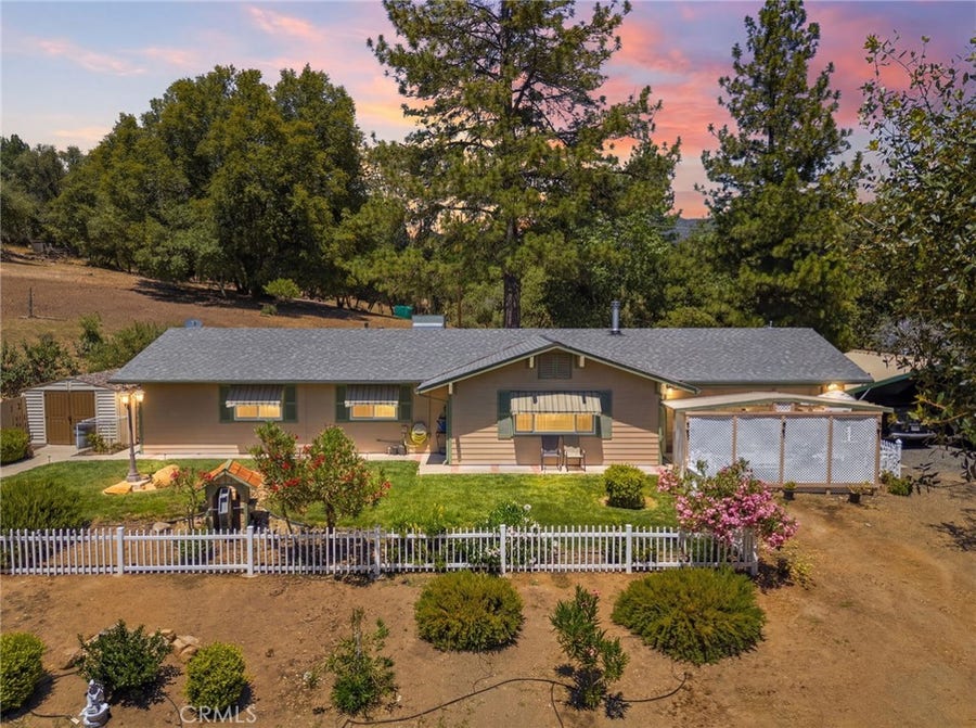 Property photo for 5811 Illilouette Falls, Mariposa, CA