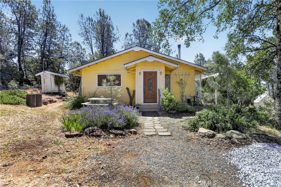 Property photo for 5040 Cougar Lane, Georgetown, CA