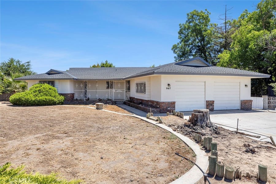 Property photo for 947 S Stanford Avenue, Fresno, CA