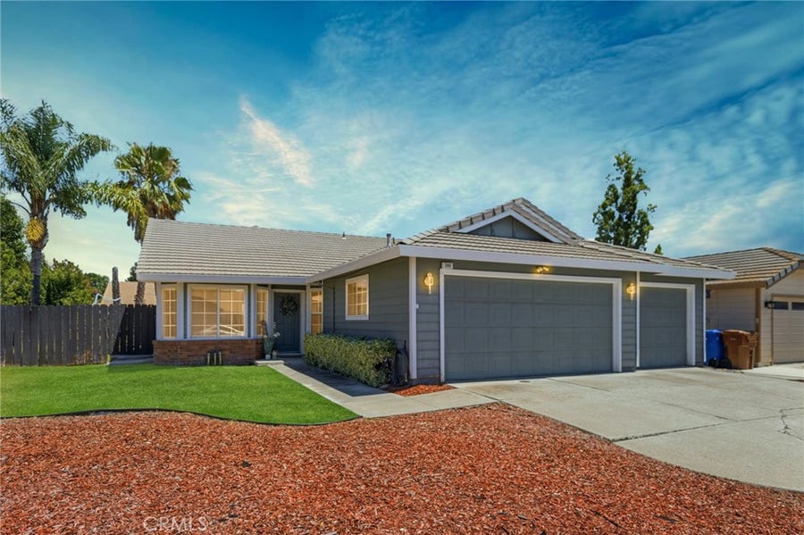 Property photo for 390 Essex, Brentwood, CA