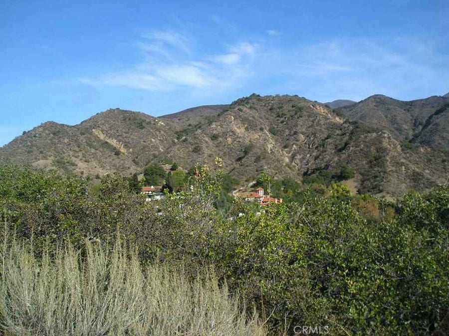 Property photo for 31 The Hafens Way, Trabuco Canyon, CA