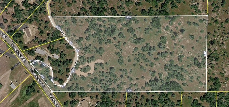 Property photo for 28 Buckaroo, Auberry, CA