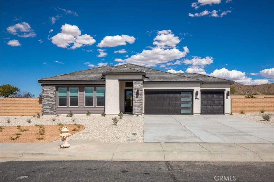 Property photo for 17055 Ta wan ka, Apple Valley, CA