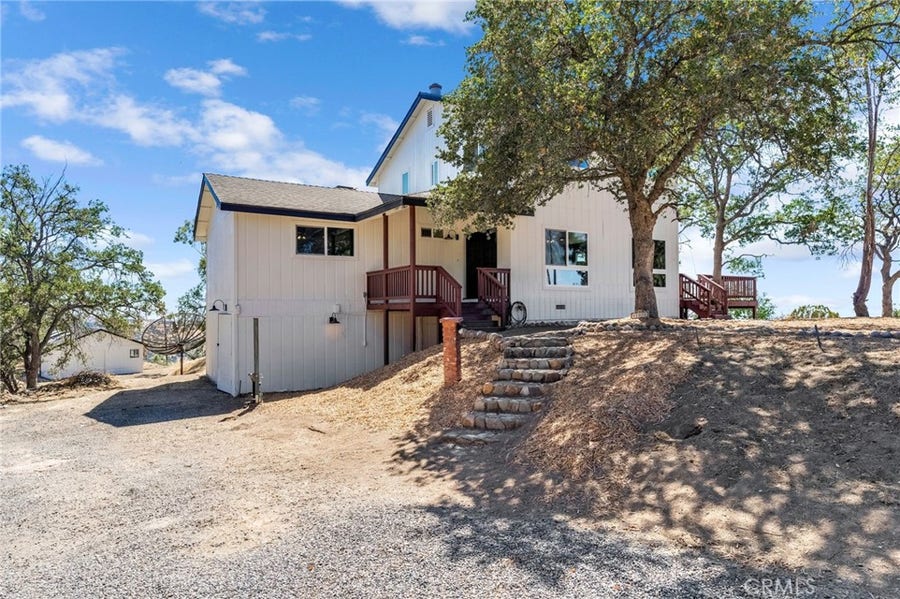 Property photo for 41070 Lilley Mountain, Coarsegold, CA