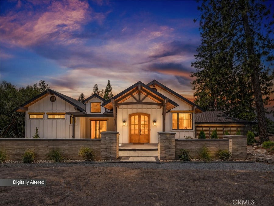 Property photo for 51291 Buckskin Lane, Oakhurst, CA