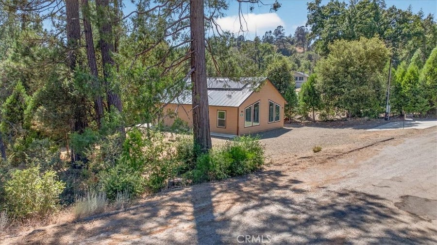 Property photo for 5594 Red Ibis Court, Mariposa, CA